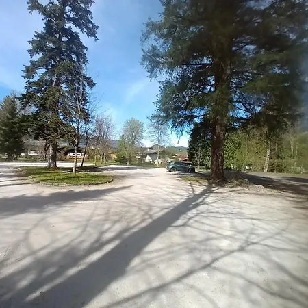 شقة Grubhof Treetops